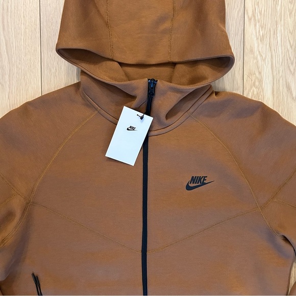 Nike Tech Fleece Full-Zip Windrunner Hoodie Brown Size Medium - Picture 2 of 6